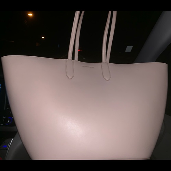 Alexander McQueen - Picture 1 of 4